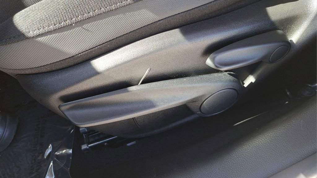 Used 2023 Jeep Renegade Latitude image 19