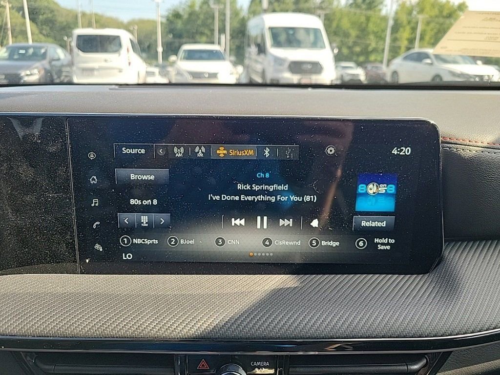 Used 2025 Nissan Kicks SR image 12