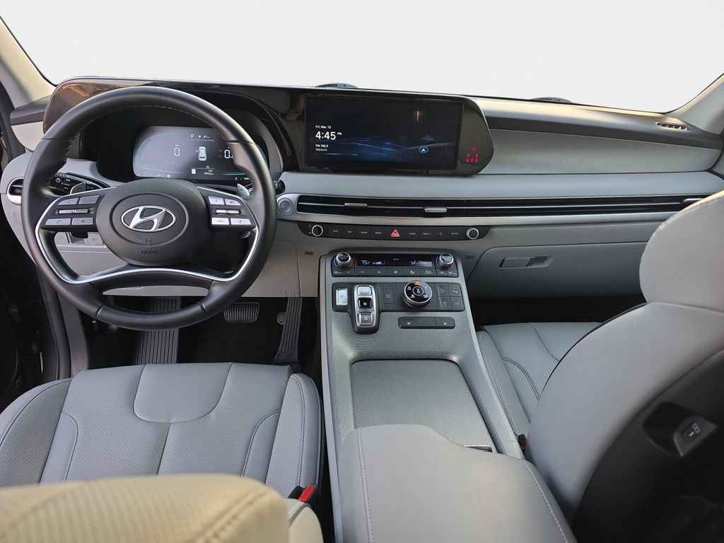 Used 2025 Hyundai Palisade SEL AWD/4WD image 14