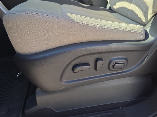 Certified 2023 Nissan Titan SV w/ SV Convenience Package RWD image 20