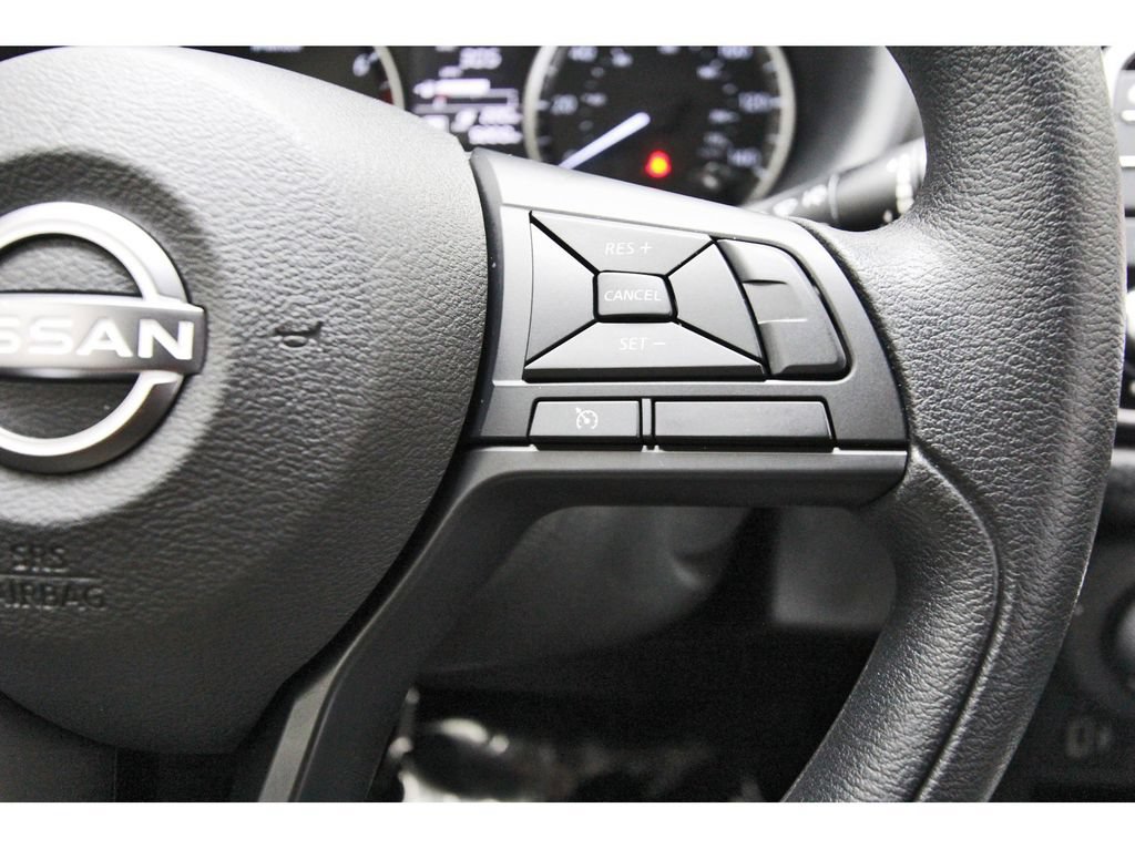 Used 2025 Nissan Kicks Play S FWD image 18
