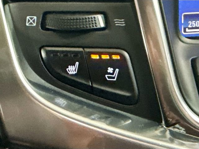 Used 2015 Chevrolet SS image 22