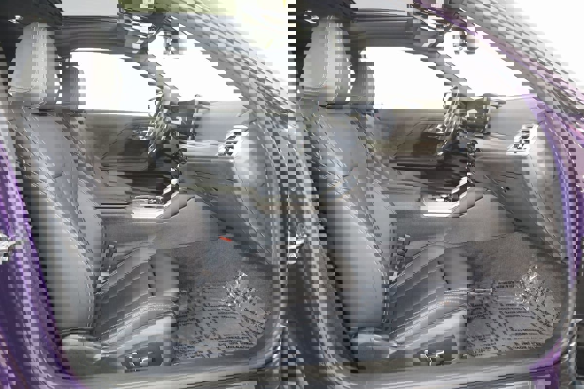 Used 2025 BMW M240i Coupe image 13