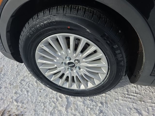 Used 2019 Lincoln Nautilus Premier AWD/4WD image 10