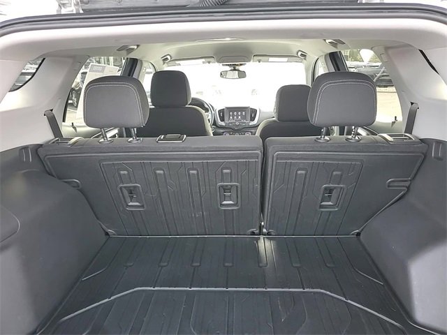 Used 2022 GMC Terrain SLE w/ Driver Convenience Package image 6