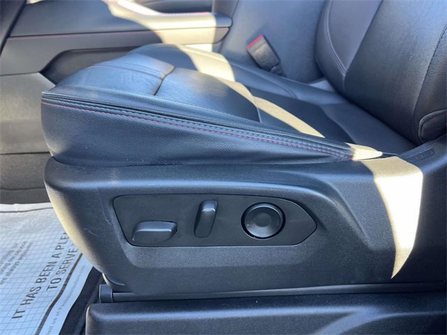 Used 2022 Chevrolet Tahoe RST w/ Luxury Package image 16