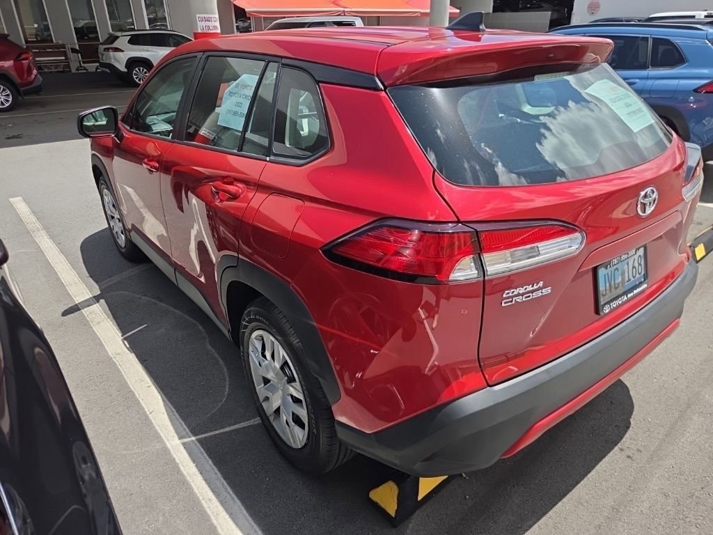 Used 2022 Toyota Corolla Cross L image 4