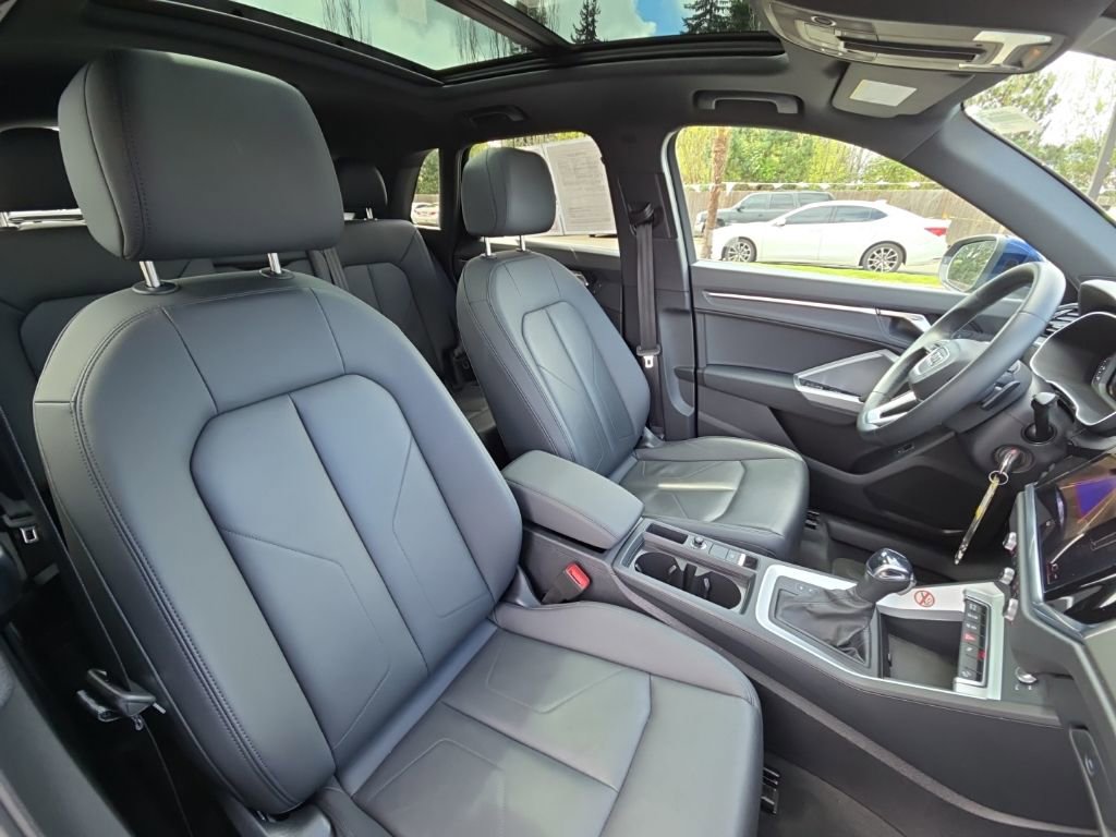 Used 2025 Audi Q3 2.0T Premium AWD/4WD image 21