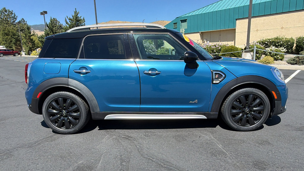 Used 2019 MINI Cooper Countryman S w/ Convenience Package AWD/4WD image 2