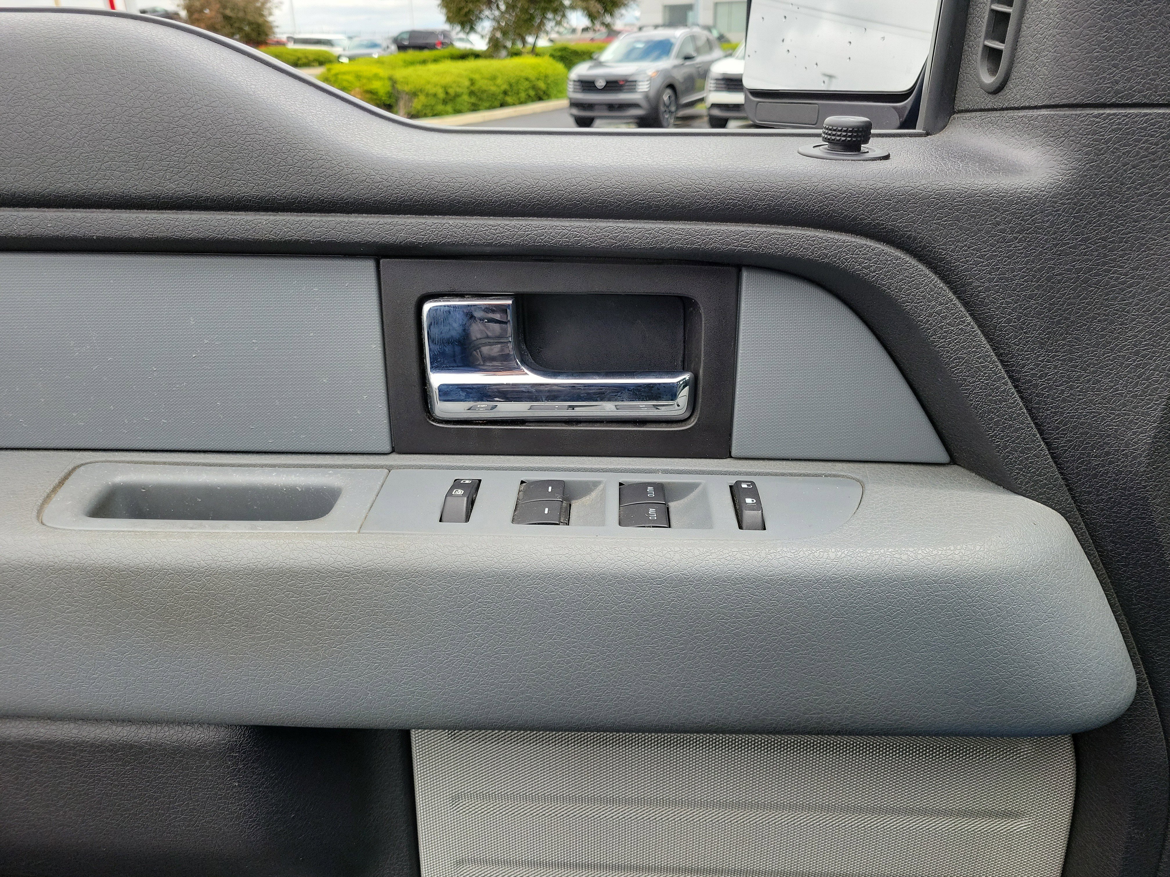 Used 2014 Ford F150 STX w/ Equipment Group 201A Mid AWD/4WD image 17