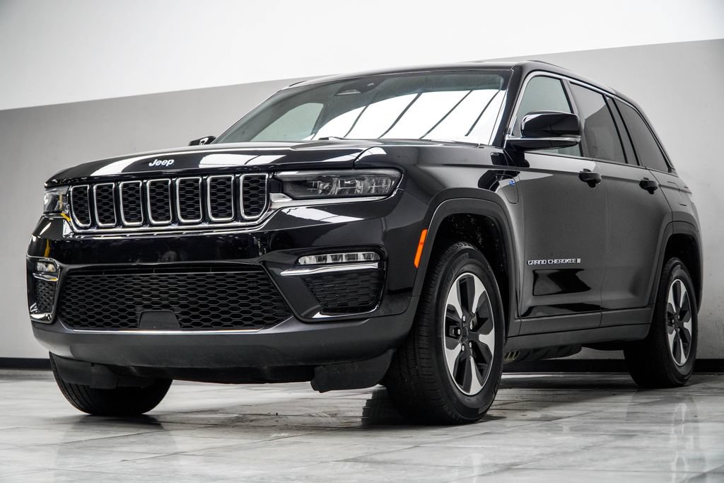 Used 2024 Jeep Grand Cherokee Limited 4xe AWD/4WD image 11
