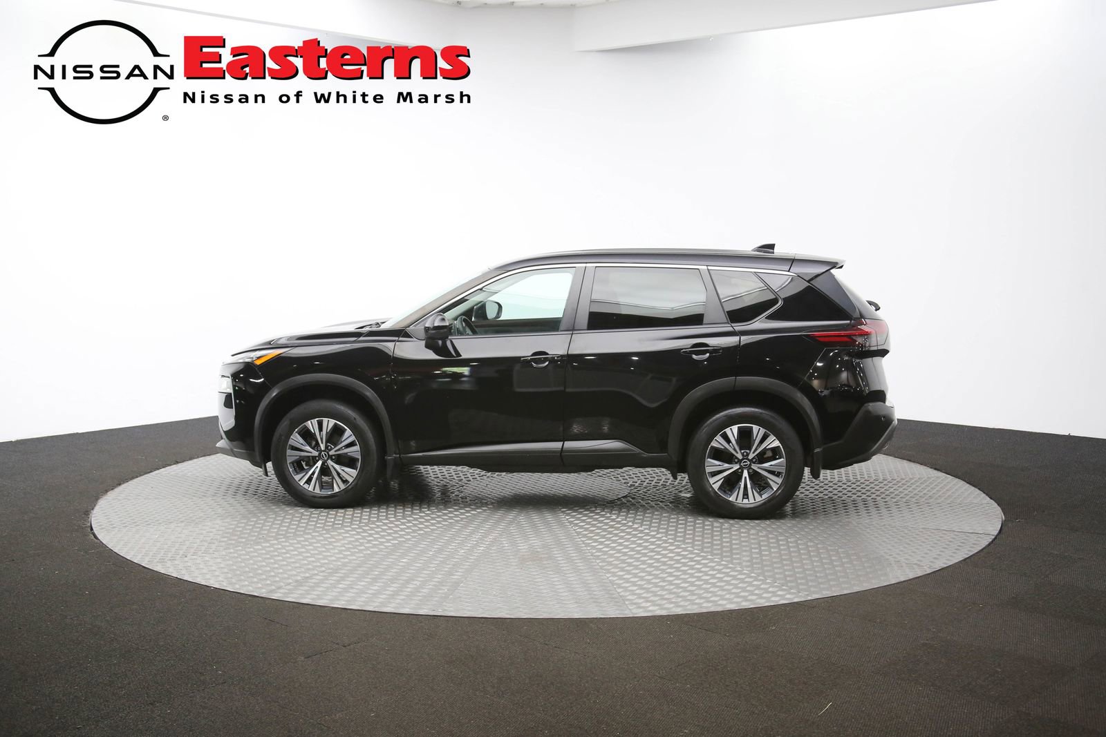 Used 2022 Nissan Rogue SV image 55