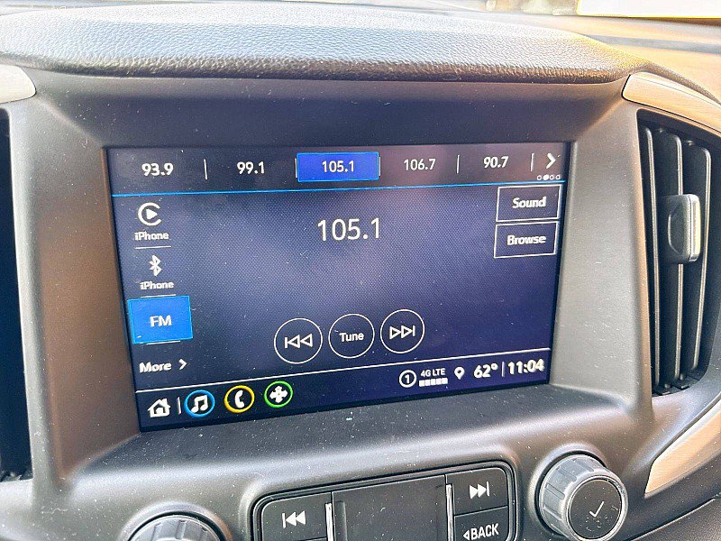 Used 2024 GMC Terrain SLT image 11