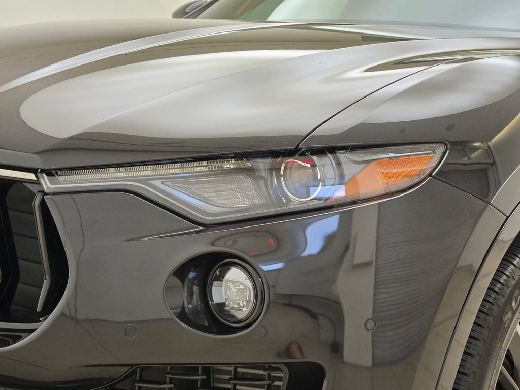Certified 2024 Maserati Levante GT Ultima AWD/4WD image 5
