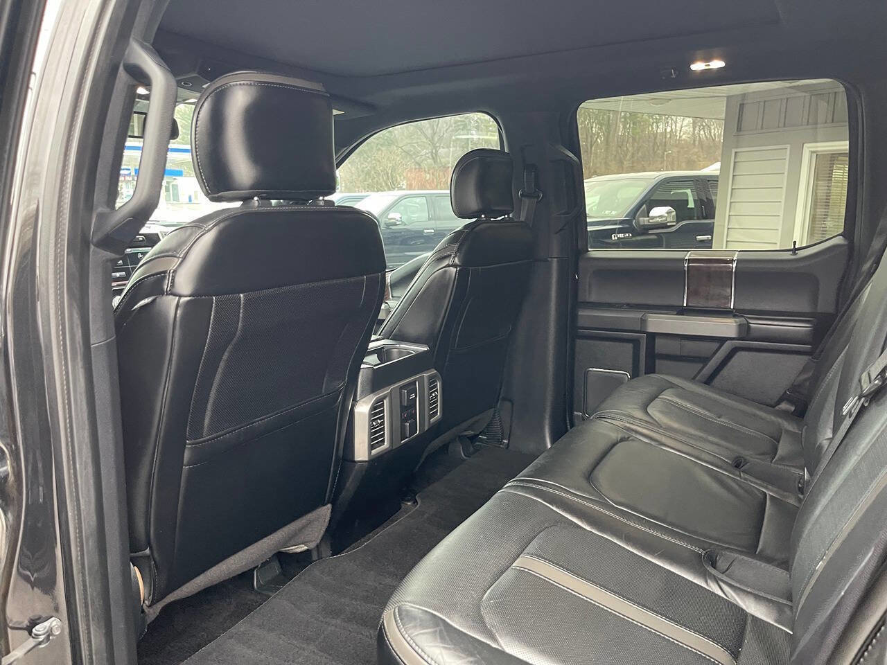 Used 2015 Ford F150 Platinum w/ Equipment Group 701A Luxury image 26