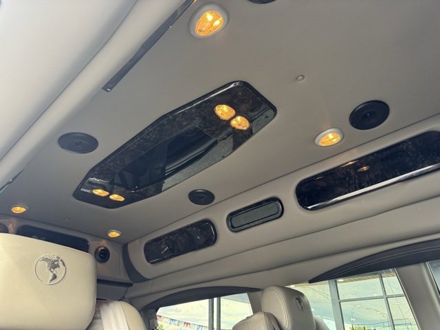 Used 2022 Chevrolet Express 2500 w/ Enhanced Convenience Package image 16