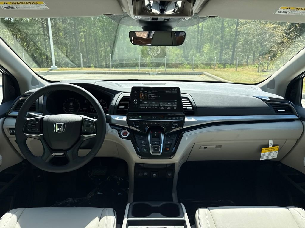 New 2026 Honda Odyssey Touring image 13
