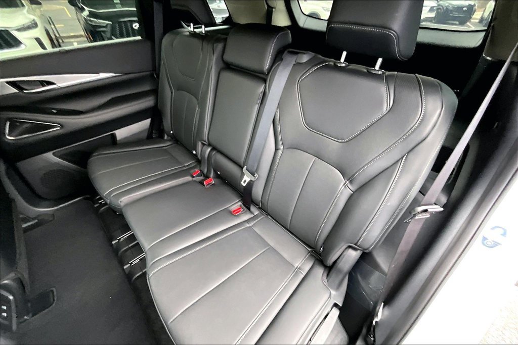 Used 2026 INFINITI QX60 Luxe AWD/4WD image 10