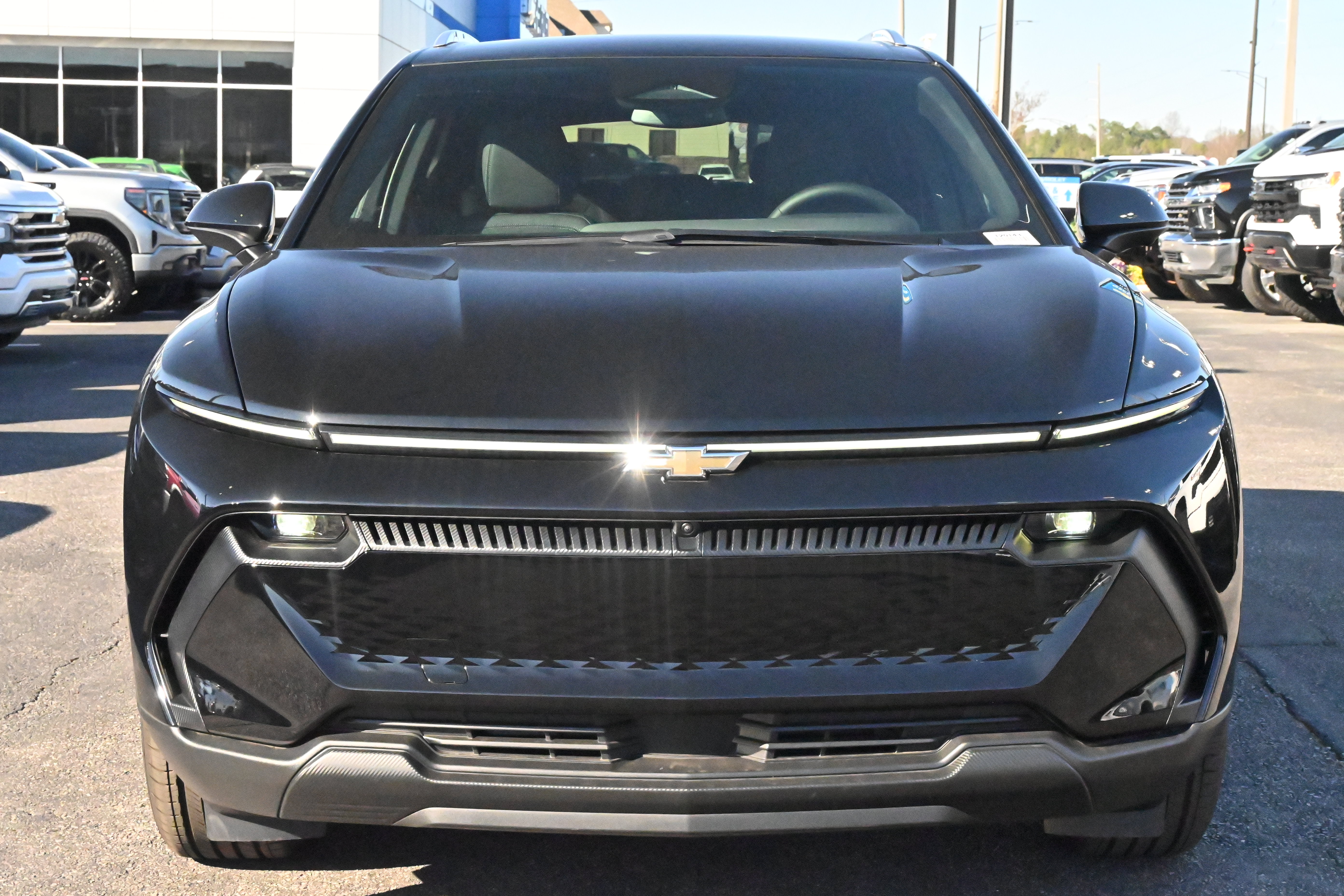 New 2026 Chevrolet Equinox EV LT FWD image 3