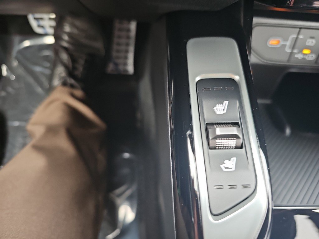 New 2026 Kia Sorento SX Prestige image 18