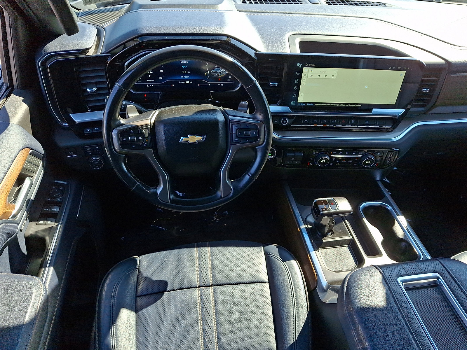 Used 2022 Chevrolet Silverado 1500 High Country w/ Technology Package image 12