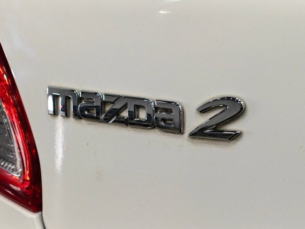 Used 2014 MAZDA MAZDA2 Sport FWD image 29