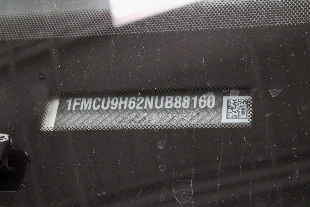 Certified 2022 Ford Escape SEL image 30