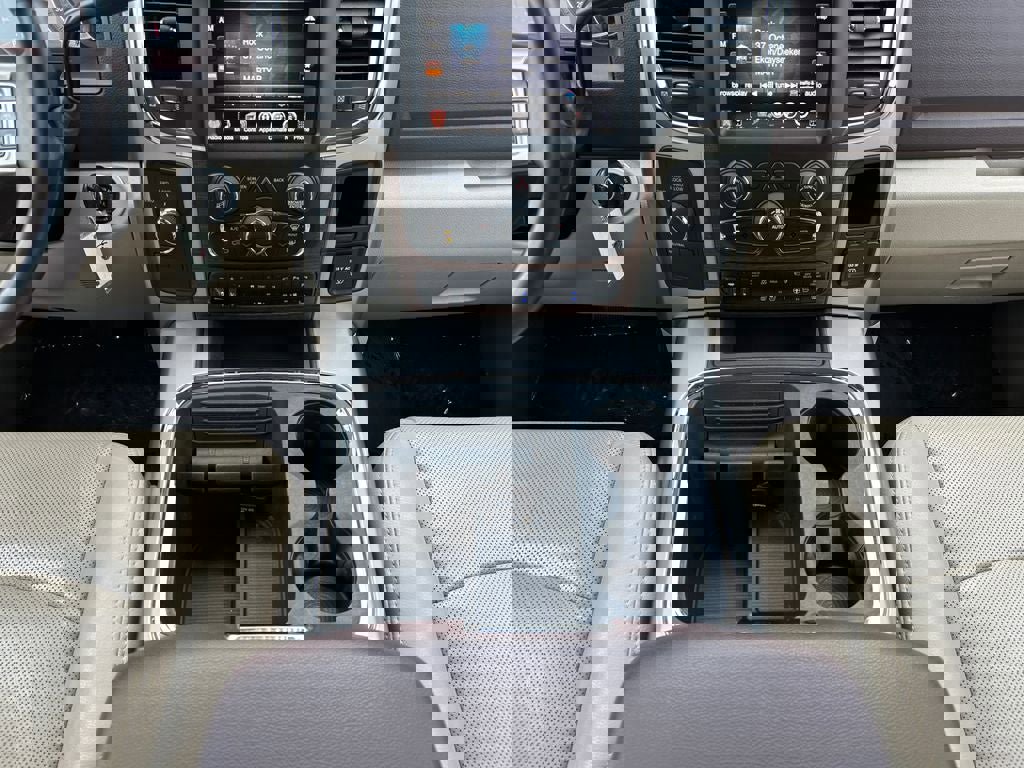 Used 2016 RAM 3500 Laramie AWD/4WD image 12