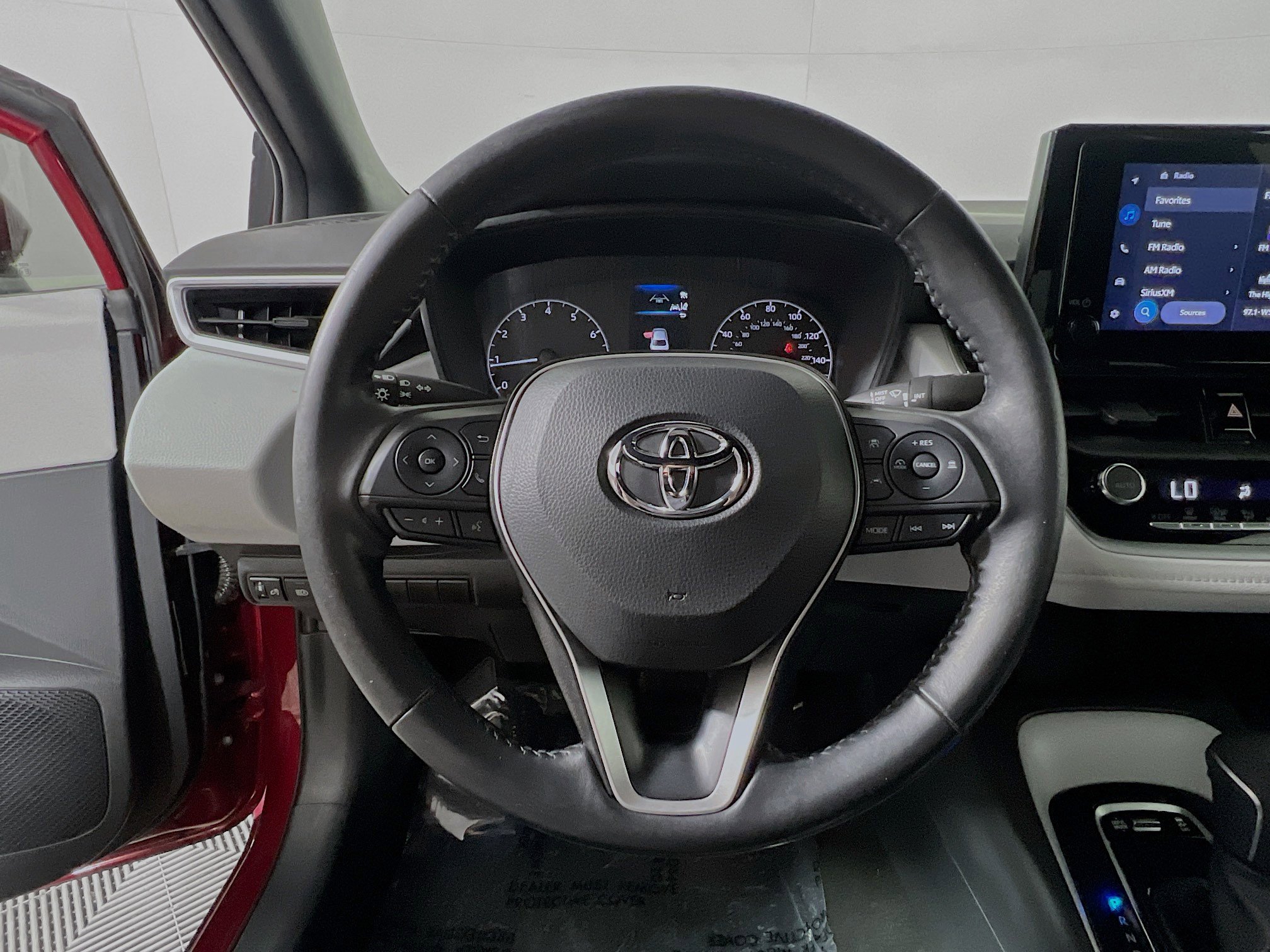 Used 2023 Toyota Corolla SE image 18