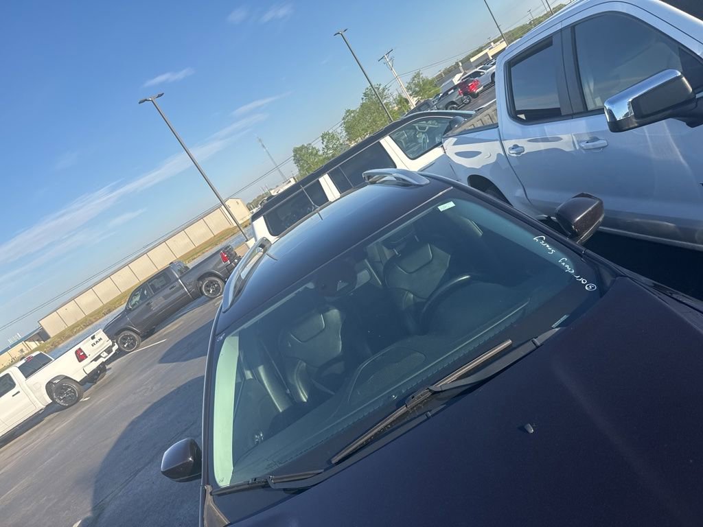 Used 2021 Jeep Cherokee Latitude Plus FWD image 3