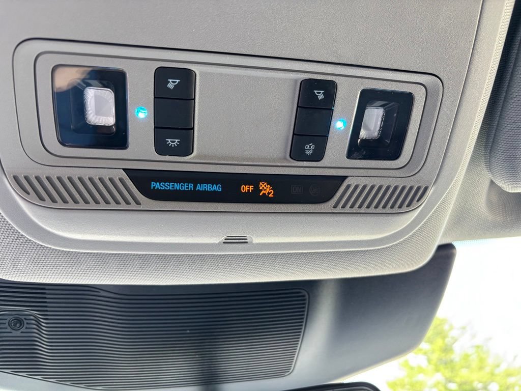 Used 2023 Ford Explorer XLT AWD/4WD image 38