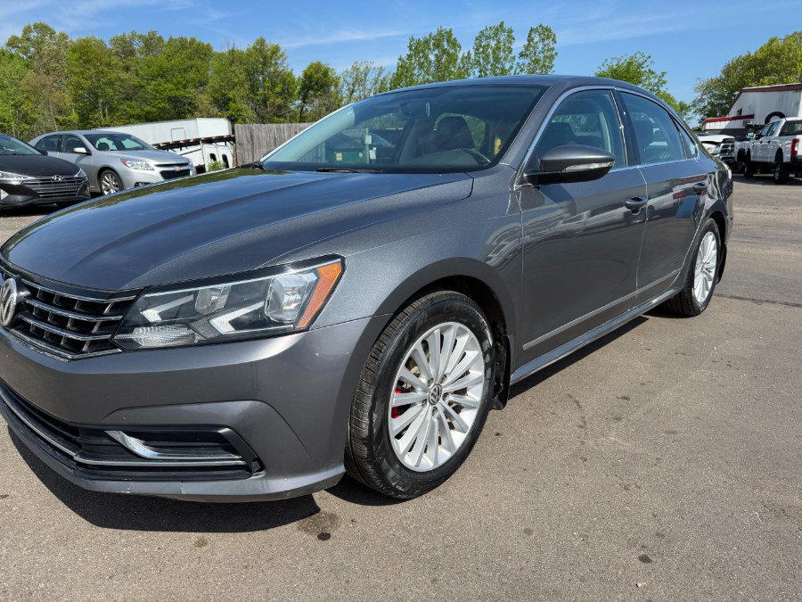 Used 2016 Volkswagen Passat 1.8T SE FWD image 9
