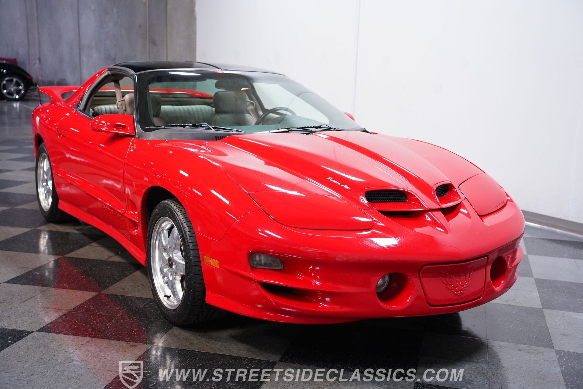 Used 2001 Pontiac Firebird Formula w/ Protection Group RWD image 14