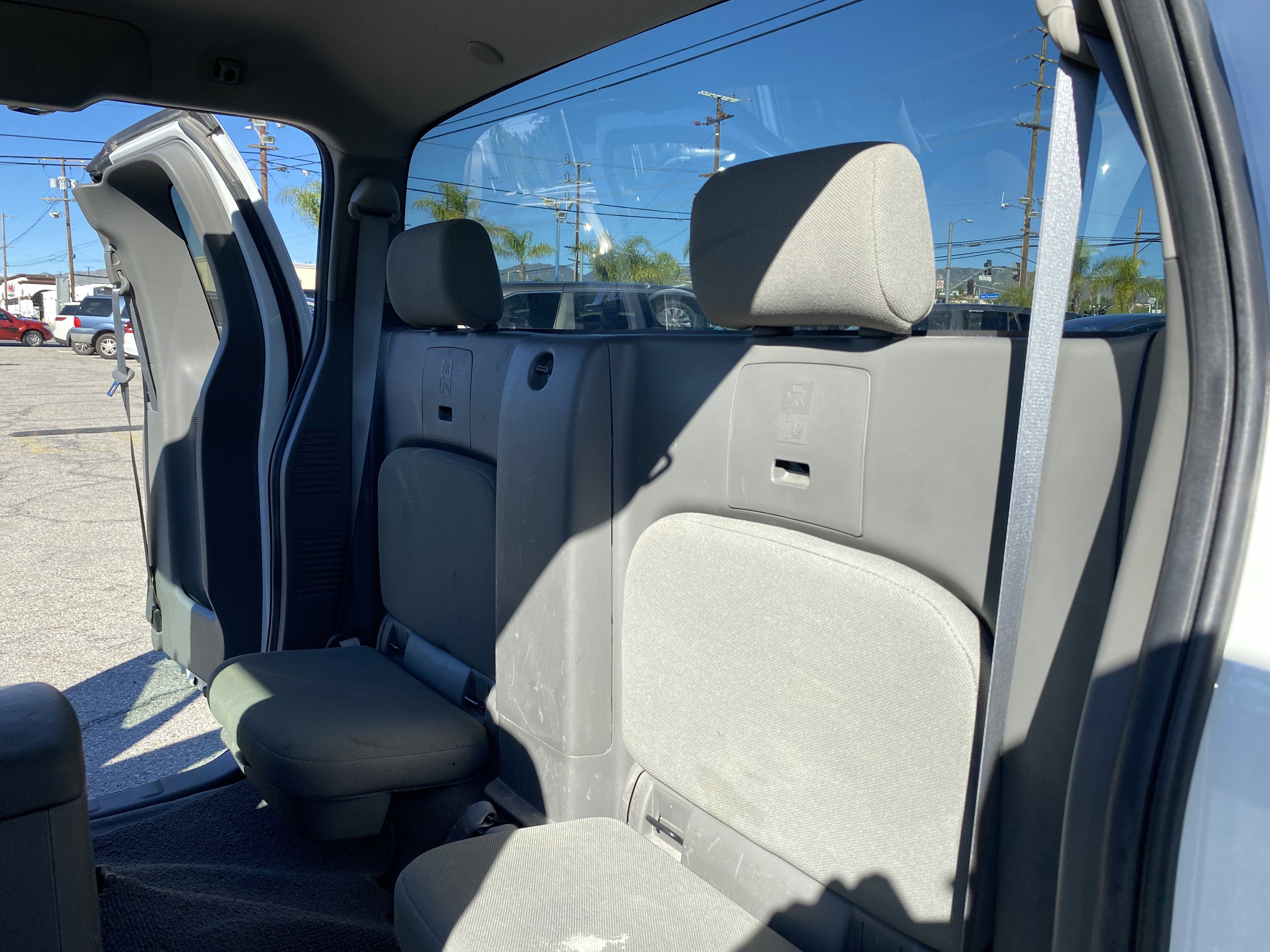 Used 2019 Nissan Frontier S image 17