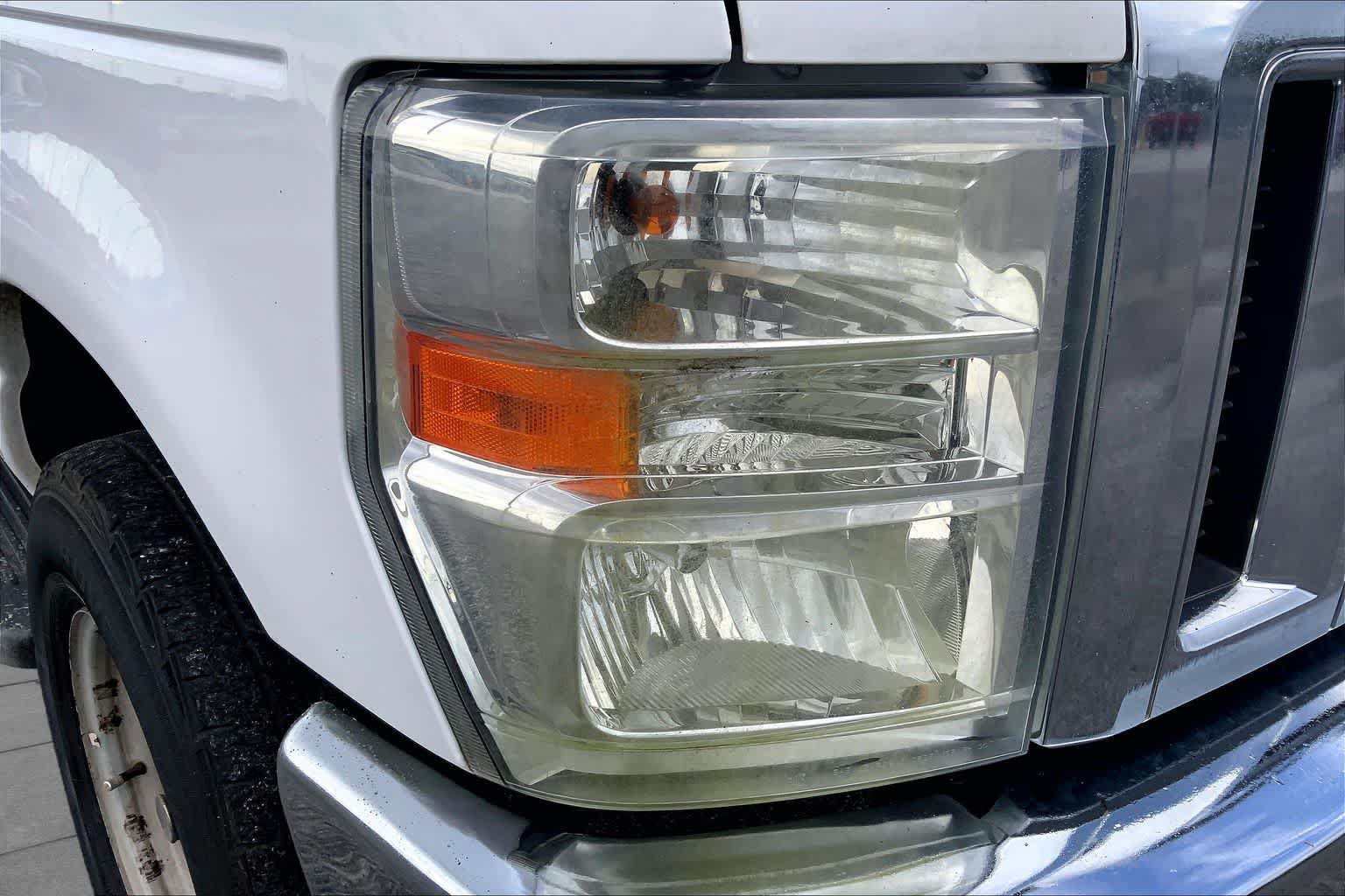 Used 2014 Ford E-350 and Econoline 350 XLT RWD image 26