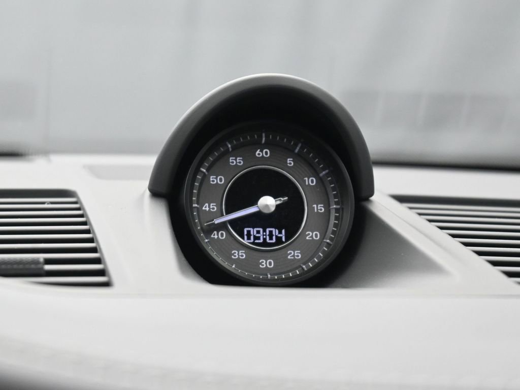 Certified 2022 Porsche 911 Turbo S AWD/4WD image 17