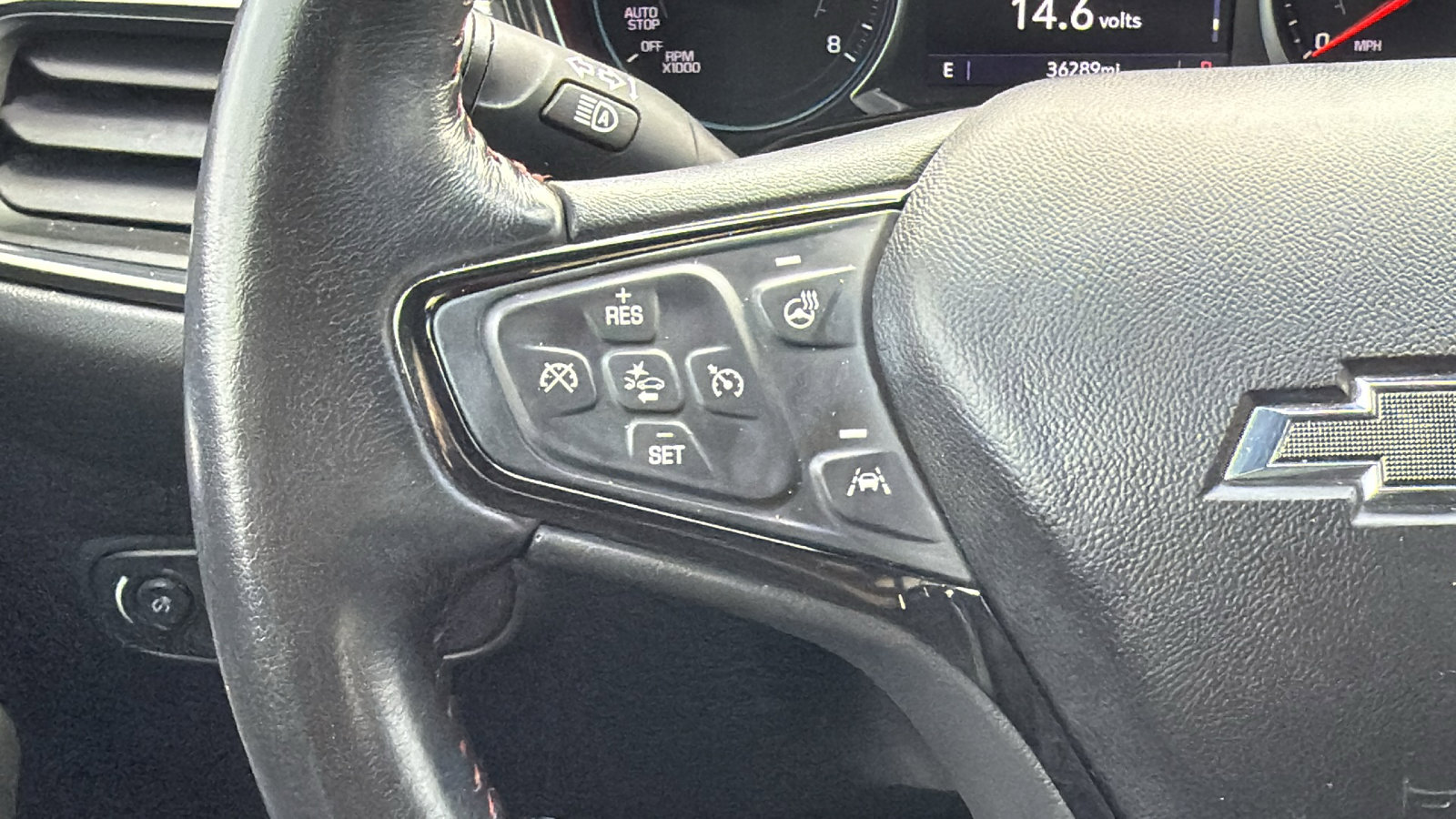 Used 2022 Chevrolet Equinox RS w/ RS Leather Package image 22