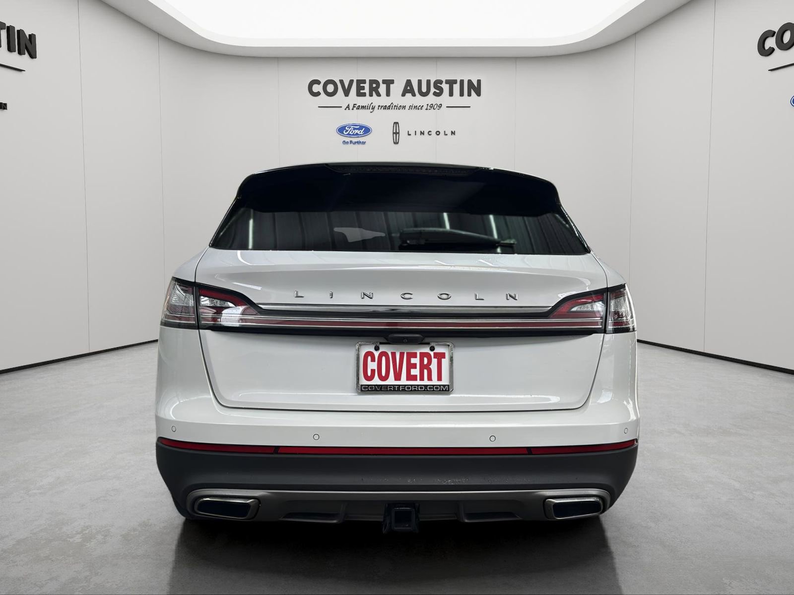 Certified 2022 Lincoln Nautilus Reserve w/ Equipment Group 201A image 4