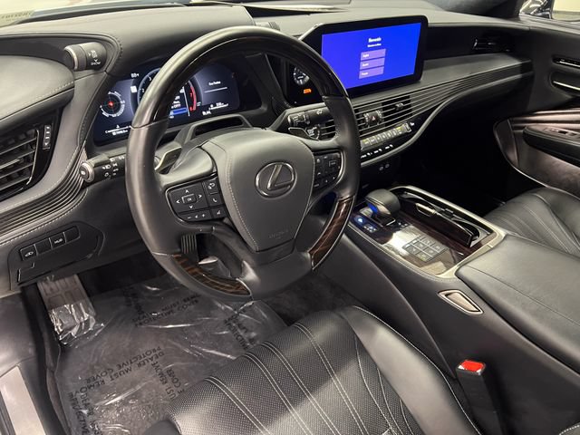 Certified 2025 Lexus LS 500 RWD image 16