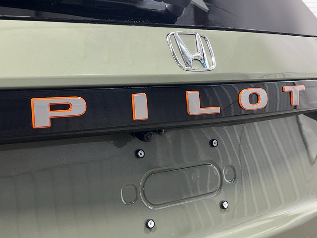 New 2026 Honda Pilot TrailSport image 10