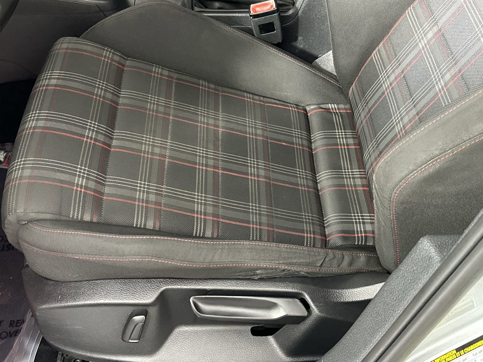 Used 2017 Volkswagen GTI S image 12