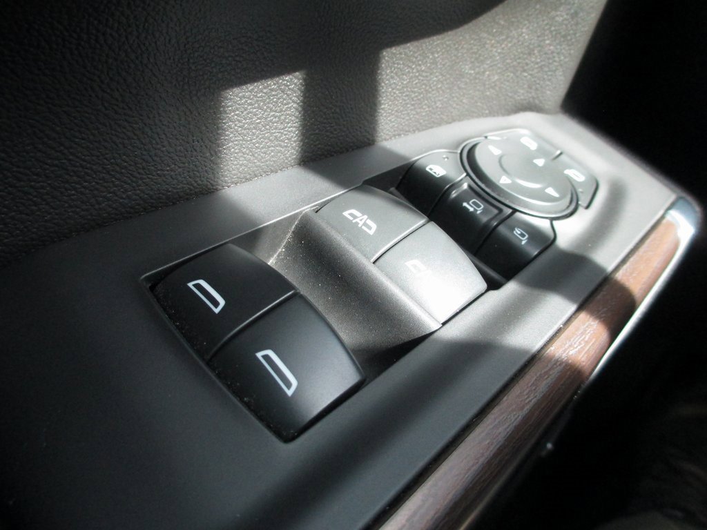 Used 2022 GMC Sierra 2500 SLT w/ SLT Premium Package image 28