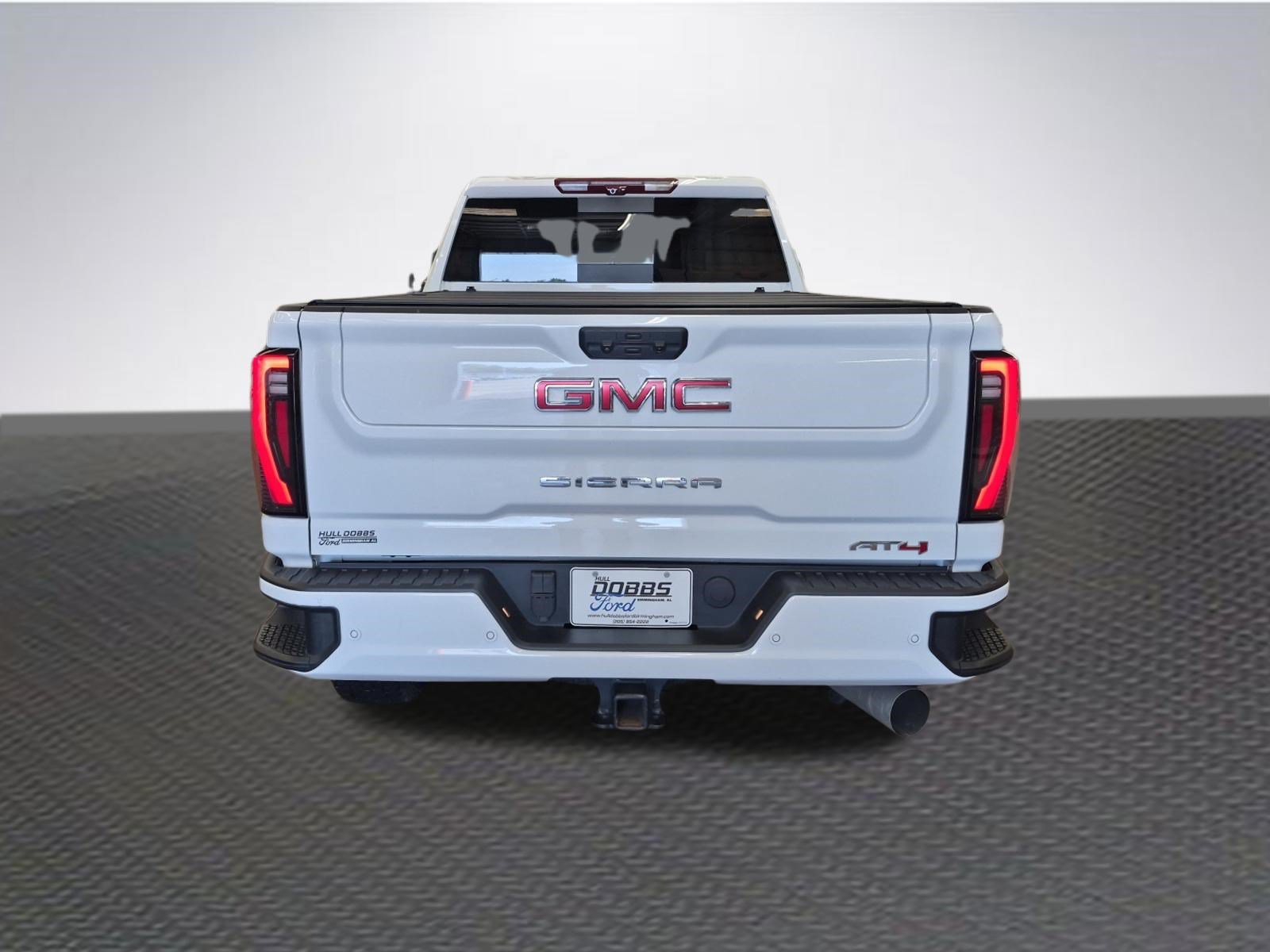 Used 2025 GMC Sierra 2500 AT4 w/ AT4 Premium Plus Package AWD/4WD image 6