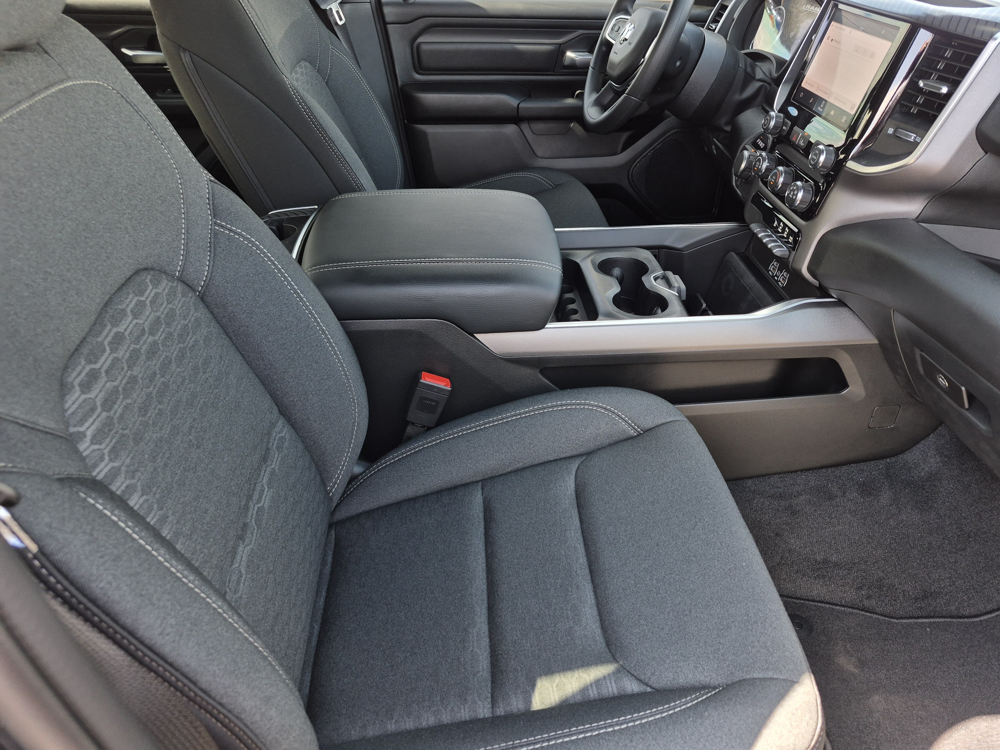 New 2026 RAM 1500 Express AWD/4WD image 29