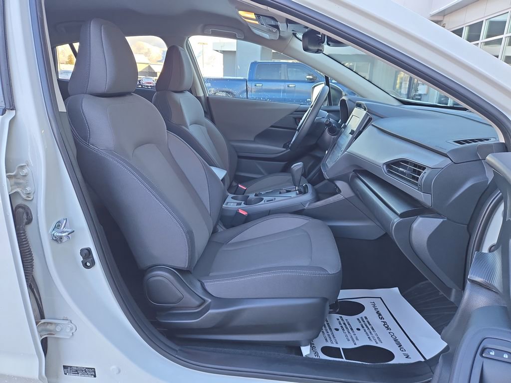 Used 2025 Subaru Crosstrek 2.0i image 17