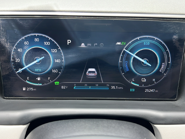 Certified 2024 Hyundai Tucson Limited AWD/4WD image 29
