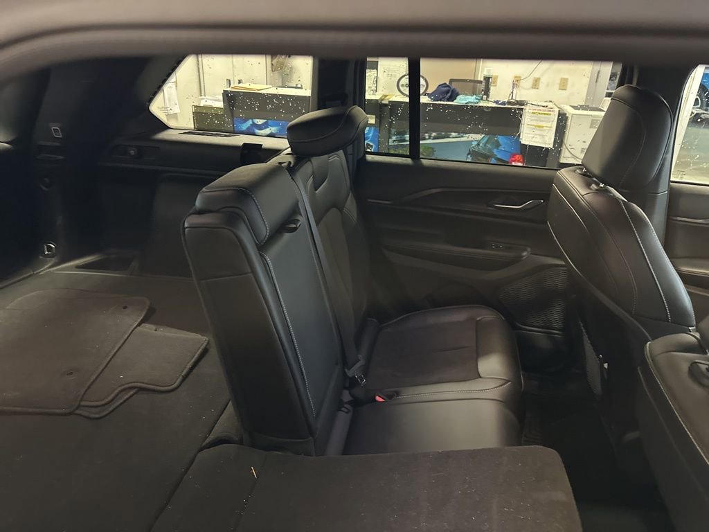 Used 2024 Jeep Grand Cherokee Altitude image 20