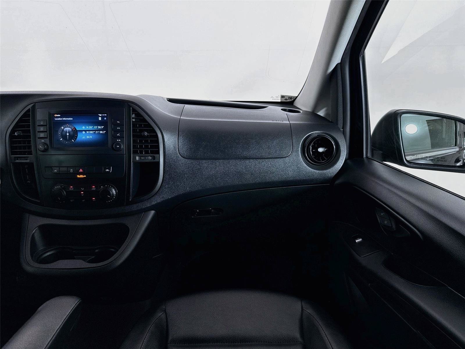 Used 2022 Mercedes-Benz Metris Passenger image 30