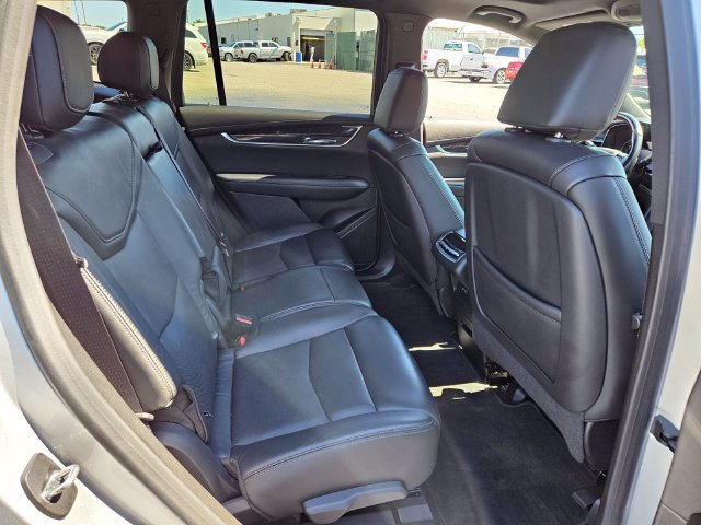 Used 2020 Cadillac XT6 Premium Luxury FWD image 19