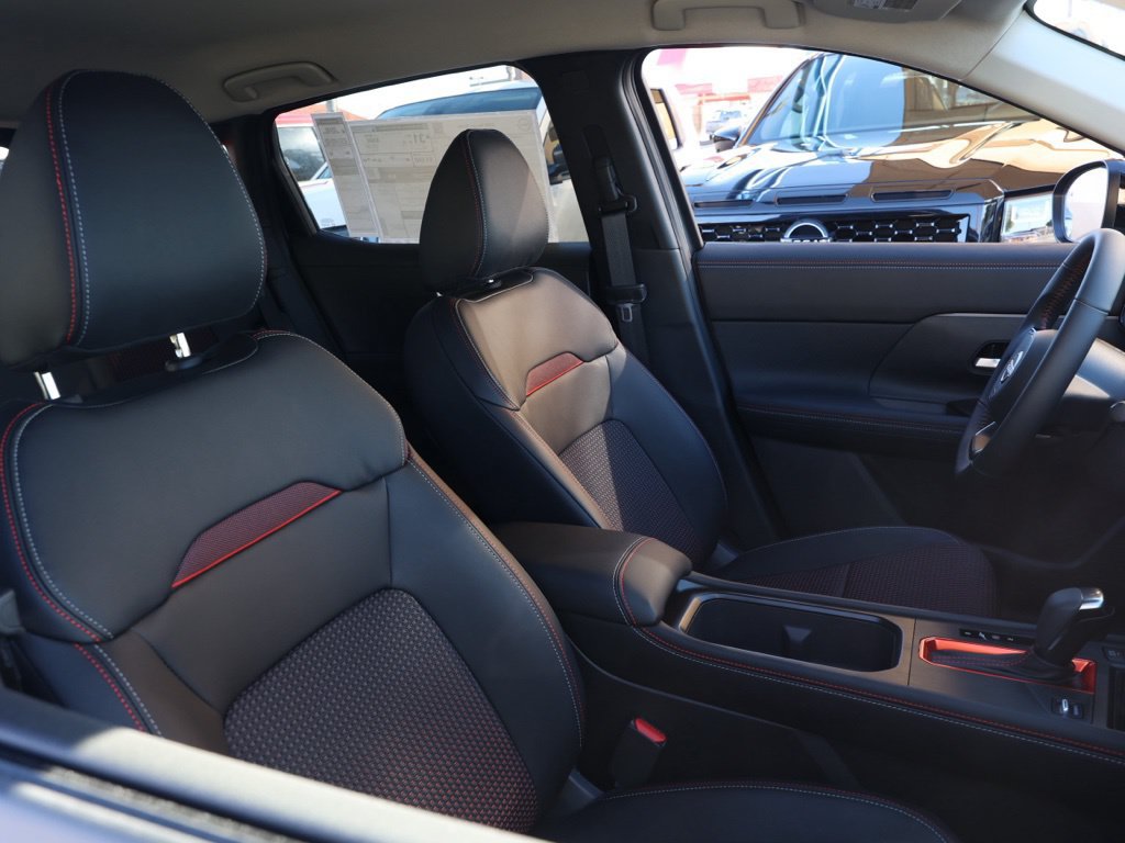New 2026 Nissan Kicks SR FWD image 21